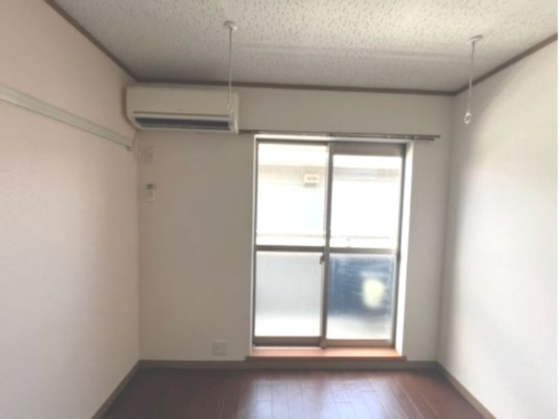 居室・リビング　※別部屋参照写真