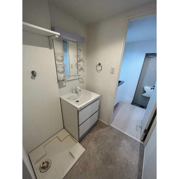 洗面設備　※同シリーズの写真になります。