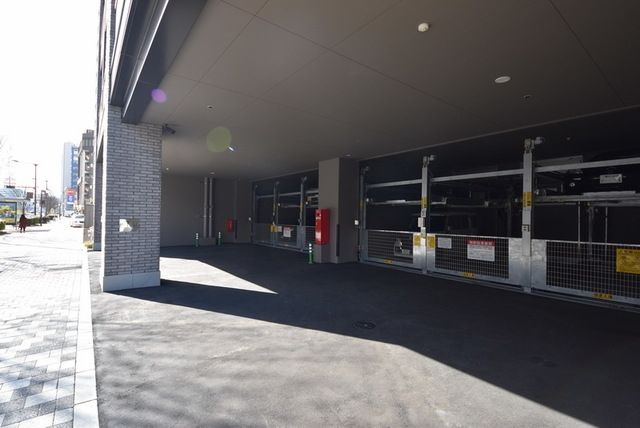 駐車場　敷地内駐車場も完備