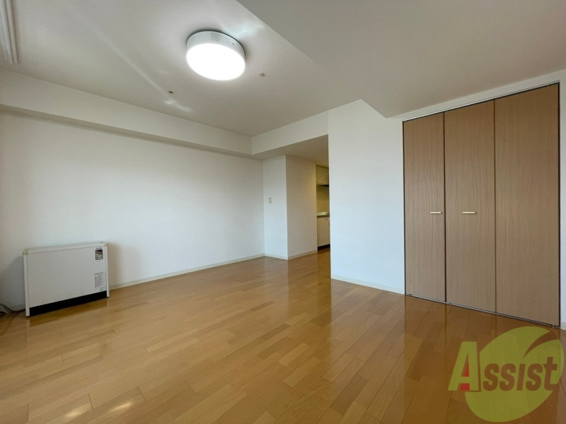 その他部屋・スペース　寝室として使えるスペースもあり使い勝手がよさそうです。