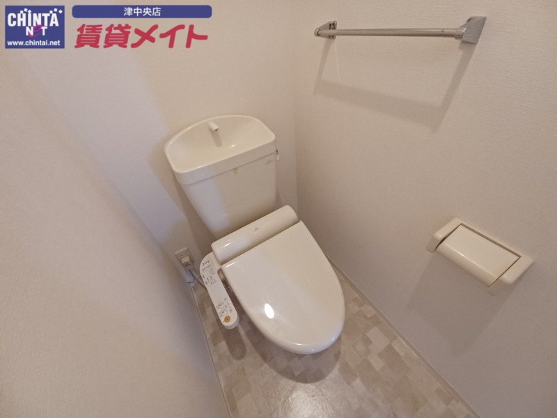 トイレ　反転タイプ参考写真