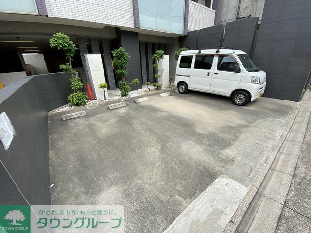 駐車場　駐車場
