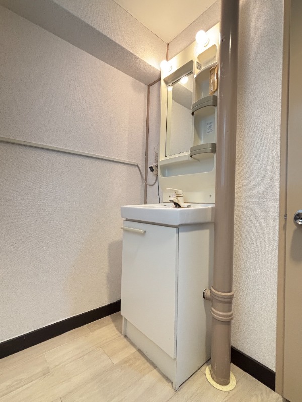 洗面設備　７０６号室　写真
