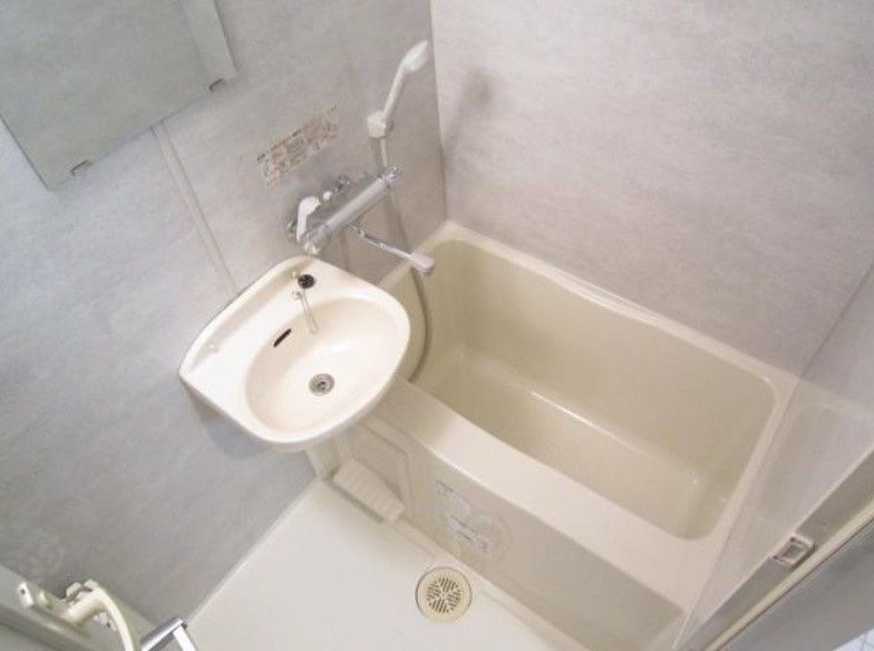 バス・シャワールーム　☆ゆったりくつろげるお風呂☆