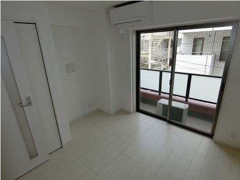 居室・リビング　別号室の参考写真となります