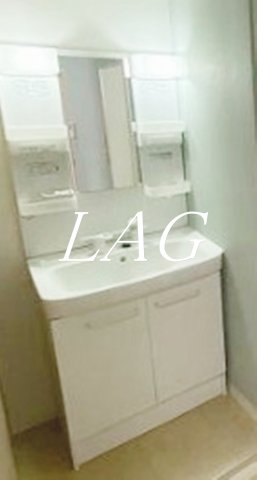 洗面設備　独立洗面台です。