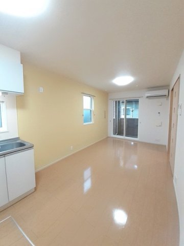 居室・リビング　ゆったり過ごせる居間です