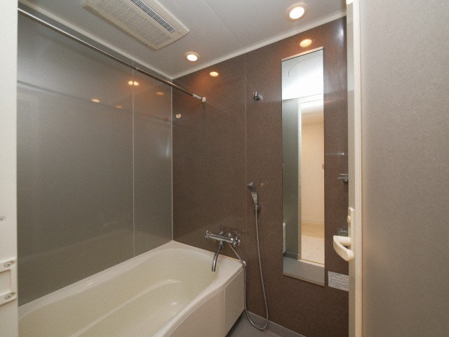 バス・シャワールーム　日々の暮らしに欠かせないお風呂です