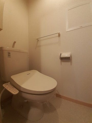 トイレ　トイレもきれいです