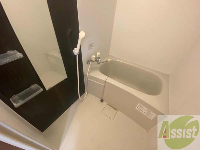 バス・シャワールーム　お風呂です。ゆっくりお風呂につかるのも体に良いですね～