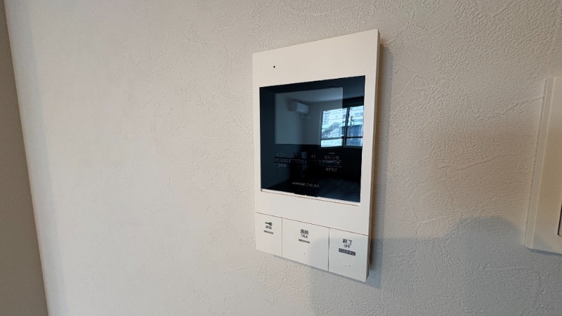 セキュリティ　モニター付きインターホン