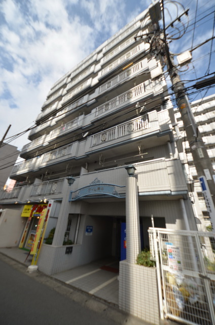 建物外観　～ドドーンっ～
