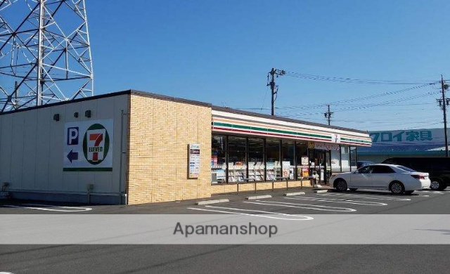 コンビニ　セブンイレブン（コンビニ）まで573m