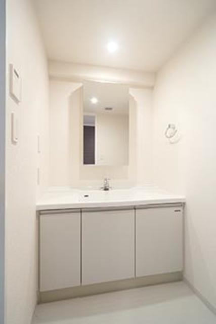 洗面設備　※写真は同タイプ住戸です。
