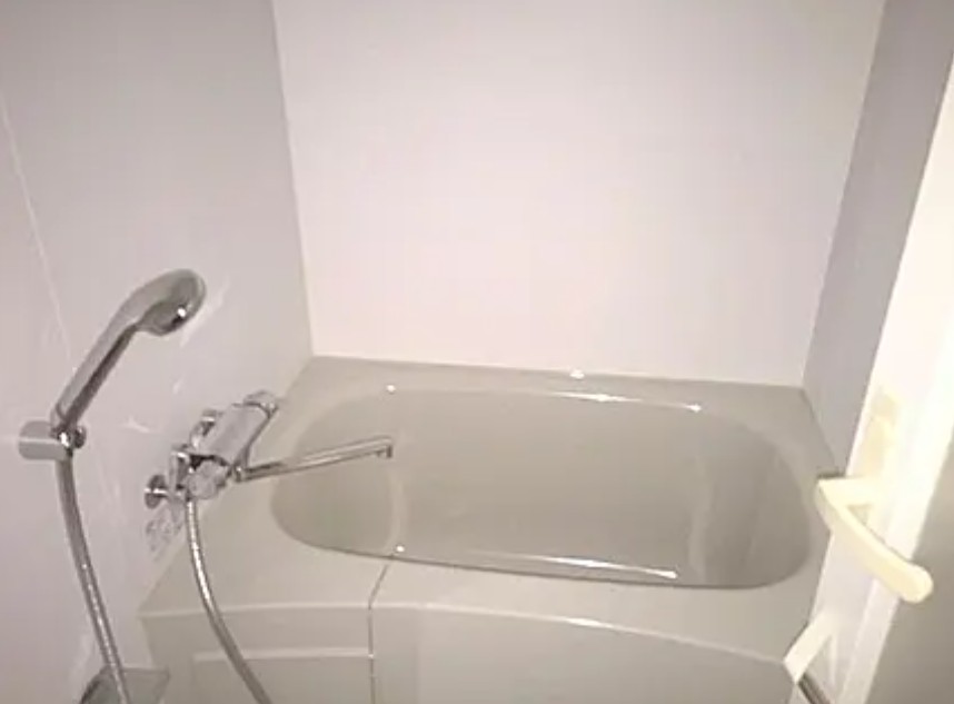 バス・シャワールーム　風呂