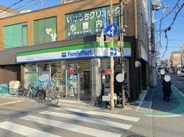 コンビニ　ファミリーマート南海春木駅前店（コンビニ）まで391m