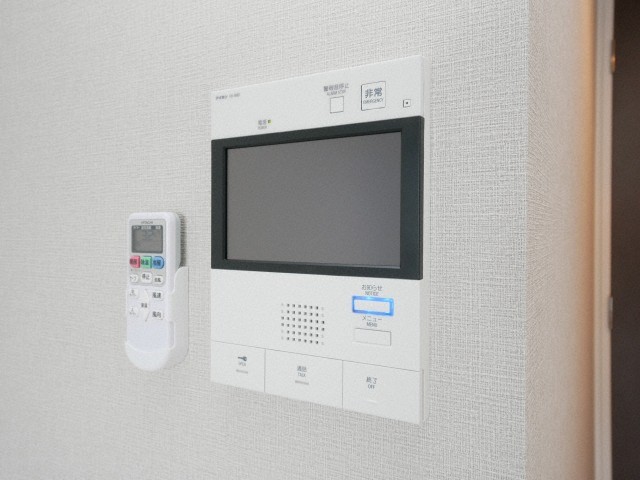セキュリティ　モニター付きインターホンです