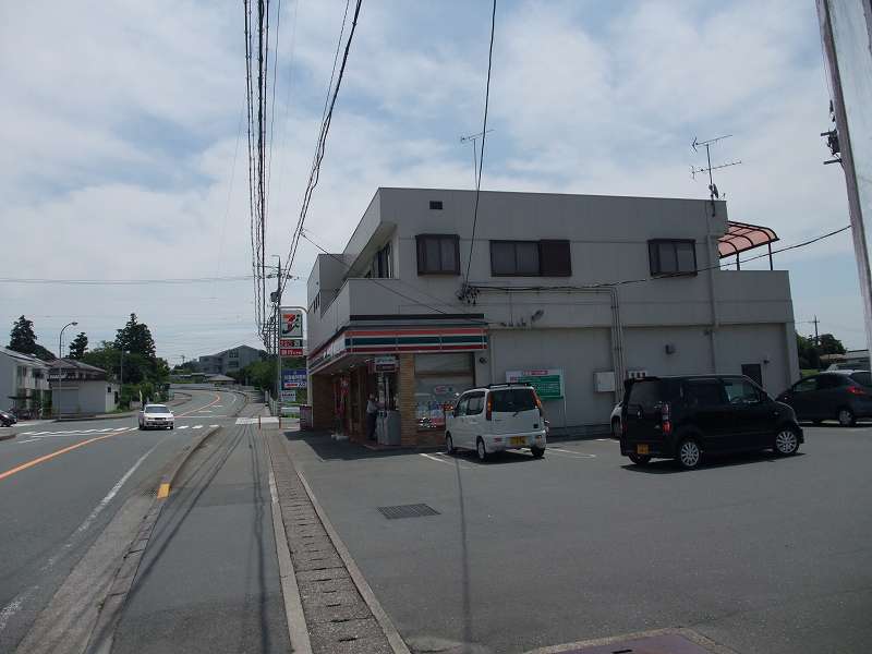 コンビニ　セブンイレブン 袋井春岡店（コンビニ）まで402m