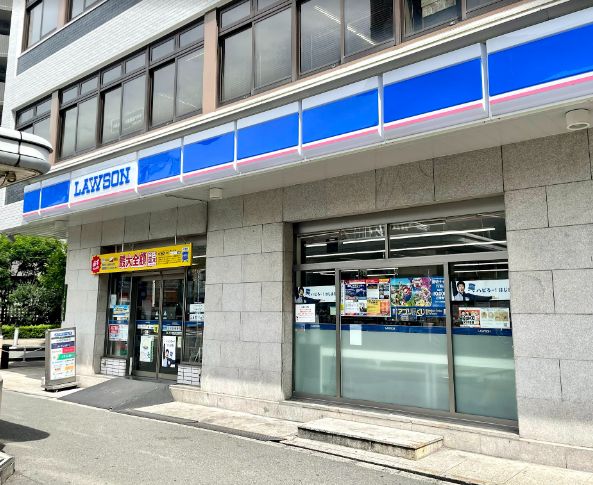 コンビニ　ローソン 北区万歳町店（コンビニ）まで40m