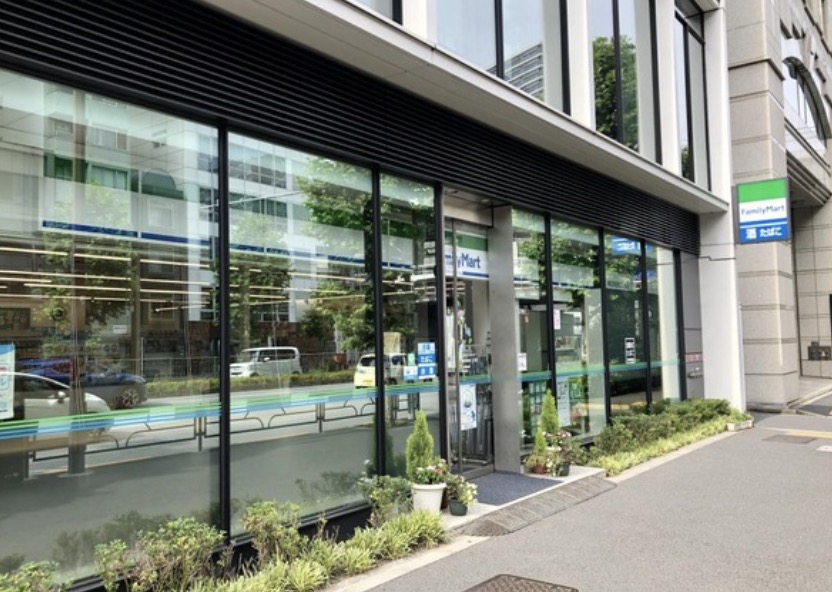 コンビニ　ファミリーマート神田須田町二丁目店（コンビニ）まで101m