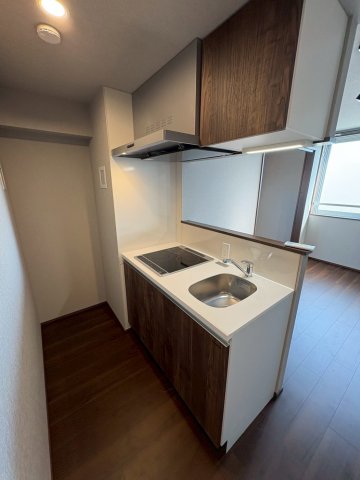 キッチン　（別タイプ参考写真）VALUE MAISON higashi