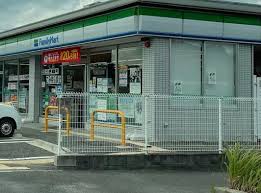 コンビニ　ファミリーマート西宮山口町名来店（コンビニ）まで183m
