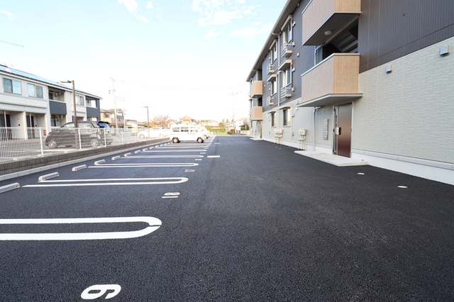 駐車場　駐車場