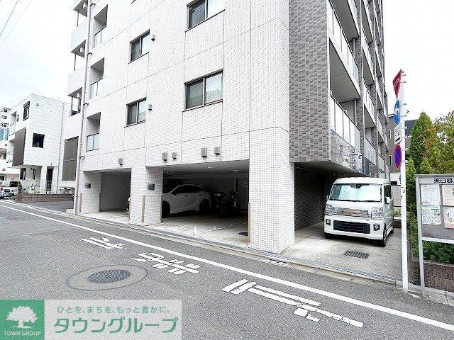 駐車場　駐車場