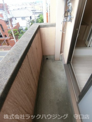 バルコニー　同仕様写真となります。