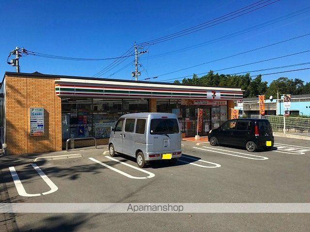コンビニ　セブンイレブン　合志西南中入口（コンビニ）まで170m