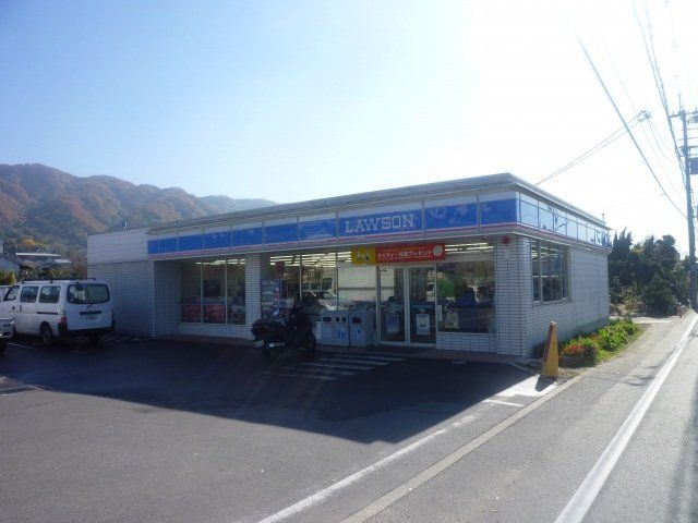 コンビニ　ローソン八尾服部川店（コンビニ）まで325m