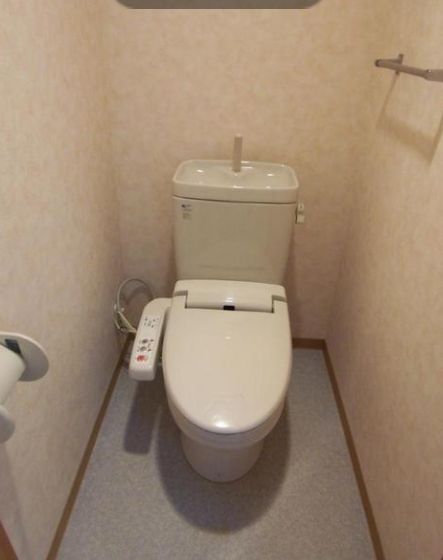 トイレ　トイレもきれいです