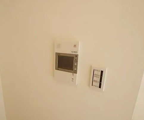 セキュリティ　※反転タイプの写真を使用しています。