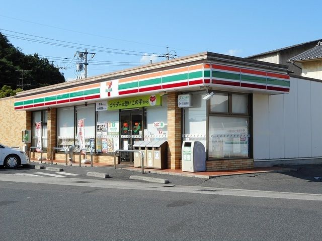 コンビニ　セブンイレブン笠岡茂平店（コンビニ）まで1000m