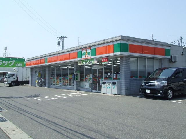 コンビニ　サンクス（コンビニ）まで520m