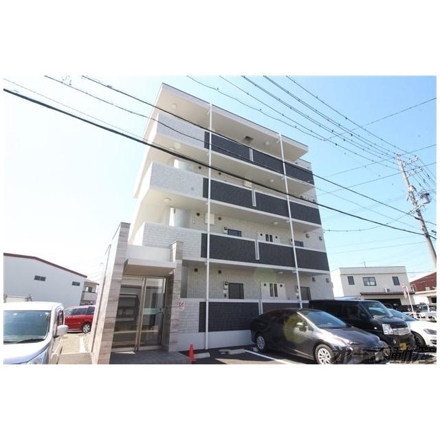 エントランス　建物外観