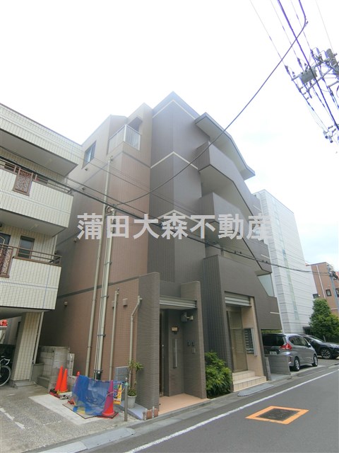 建物外観　2021年2月築　RC鉄筋コンクリート造地上4階建て 東京都
