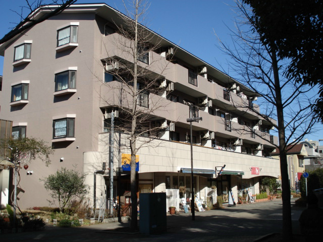 建物外観　☆鉄筋コンクリート造4階建て☆