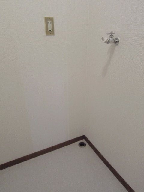 その他　★室内に洗濯機が置けるのはうれしいですね★