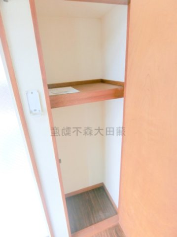 収納　洋室収納