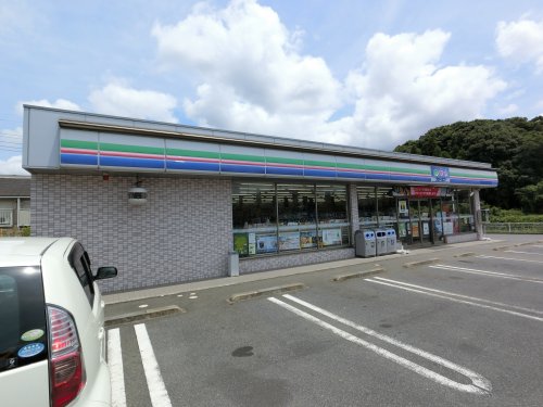 コンビニ　スリーエフ成田ニュータウン北店（コンビニ）まで726m