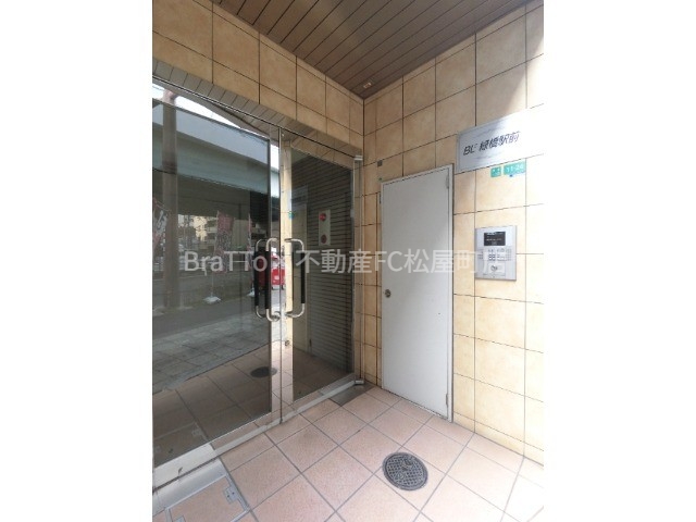 エントランス　マンション共用部分（オートロック付き）