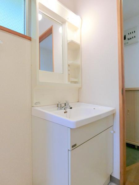 洗面設備　写真は別のお部屋のイメージです