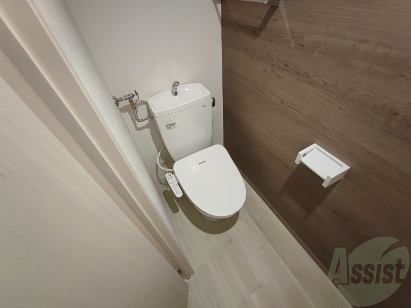 トイレ　こちらはトイレです。清潔感があり、安心して使用できます。