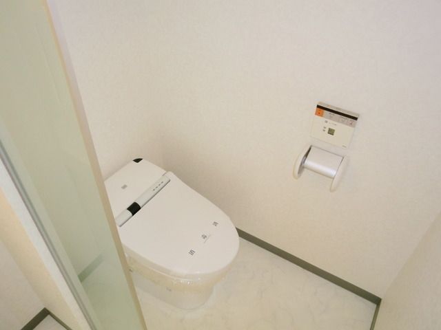 トイレ　★ウォシュレット付きトイレです★