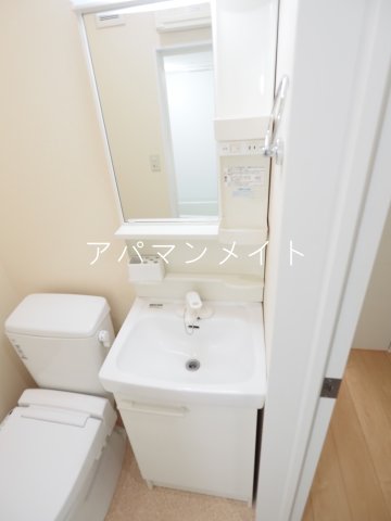 洗面設備　忙しい朝には欠かせない洗面所です
