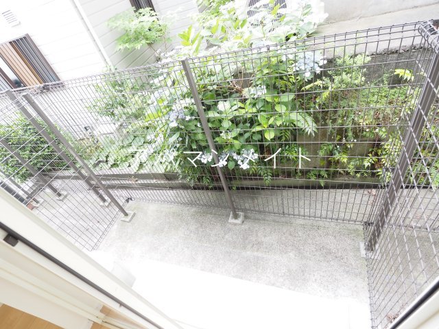 バルコニー　洗濯物が干せます