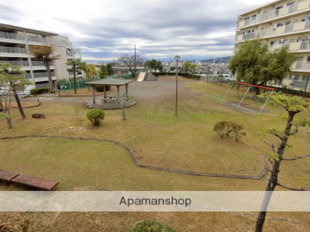 公園　光ヶ丘中央公園（公園）まで408m