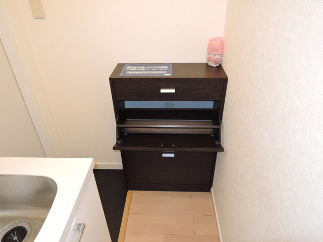 収納　シューズボックス