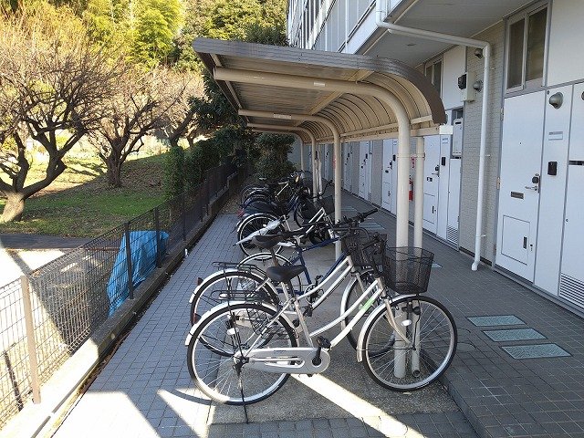 その他　駐輪場　原付＆自転車のみ駐輪可能